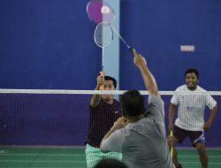 Andi Nurhaldin Nurdin Halid Ajak Wartawan Main Bulu Tangkis