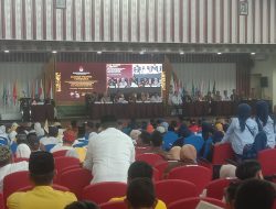 Sorakan Yel-yel Tak Terbendung Di Gedung IAIN Parepare