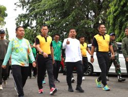 Tasming Hamid Lepas Peserta Jalan Santai