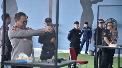 Kapolda Lampung Ikut Latihan Menembak Di Mako Brimob