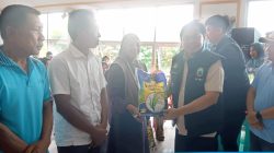 Pemkab Serahkan Bantuan Kepada Korban Banjir