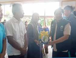 Pemkab Serahkan Bantuan Kepada Korban Banjir