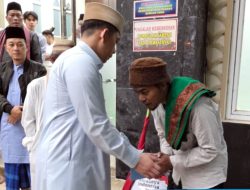 Bupati Lamsel Titip Doa Kepada Musafir Menuju Tanah Suci