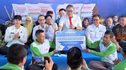 Zulkifli Hasan Jamin Pupuk Lancar dan Harga Gabah Aman