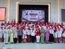 Bupati Hadiri Pelantikan Pengurus Perempuan Indonesia Maju