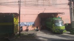 Gedung Futsal Jadi Gudang Beras Tuai Sorotan