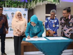 Ketua TP PKK Pinrang Hadiri Sosialisasi Program KISAK dan Tuntas Layanan Administrasi