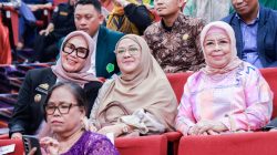 Bupati dan Wakilnya Saksikan Pengukuhan Guru Besar UNM