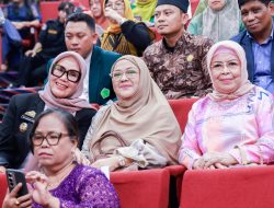 Bupati dan Wakilnya Saksikan Pengukuhan Guru Besar UNM