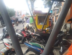 Pelaku UMKM Gunakan Trotoar di Depan Puskesmas Jadi Sorotan