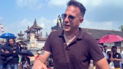 Ngaben Massal Balinuraga Memikat Turis Italia dan Puluhan Ribu Pengunjung