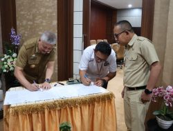 Bupati Tandatangani MoU Bersama Kepala Kantor Pos