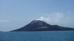 Status Gunung Anak Krakatau Naik ke Siaga