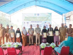 Sekda Serahkan Sertifikat PTSL Tahun 2026