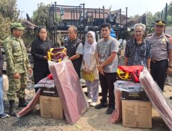 Pemkab Serahkan Bantuan Kepada Korban Kebakaran